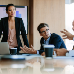 SharePoint governance assessment showing ownership, access, content and lifecycle risks
